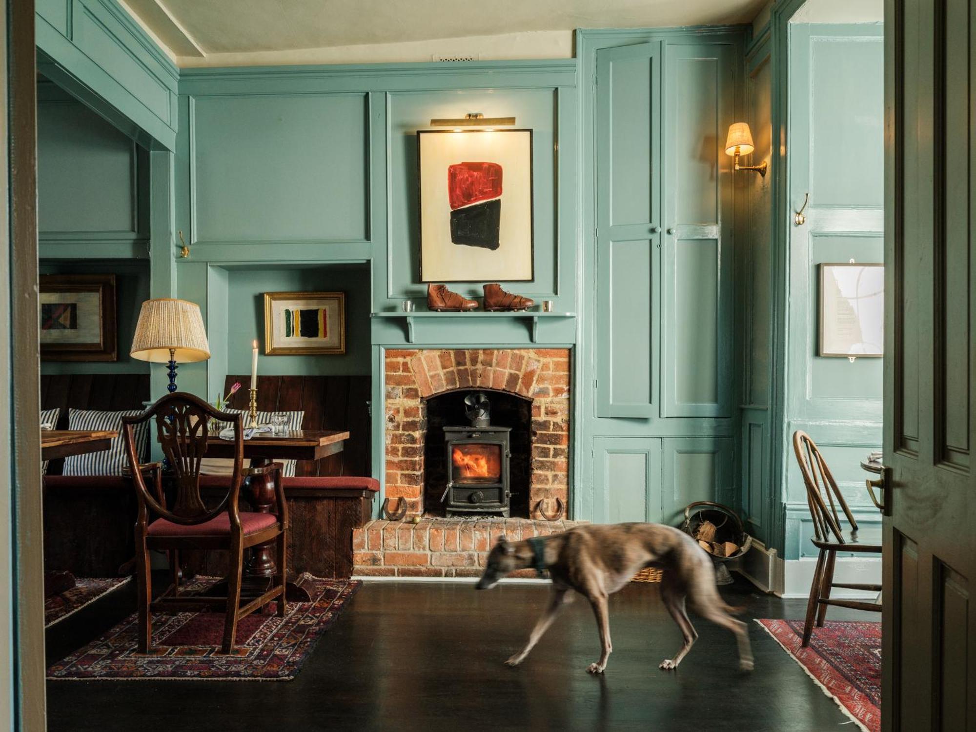 The Grosvenor Arms Hotel Hindon Exterior photo