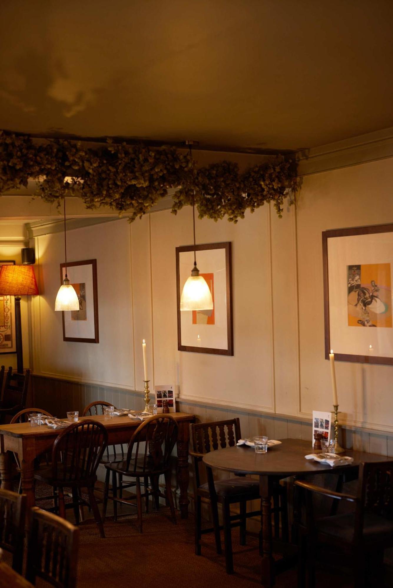 The Grosvenor Arms Hotel Hindon Exterior photo